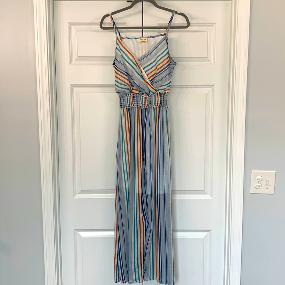 Cute 🍑Peach Love🍑 California women’s dress size small.